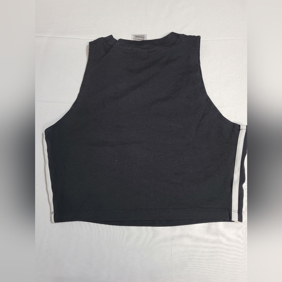 Adidas Crop Tank Top Sleeveless Classic Workout Size Medium - Picture 3 of 9